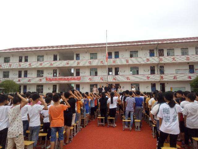 吉安安?？h城東學校18.5KW箱式無負壓供水設備一套